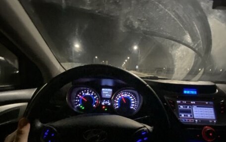 Hyundai Elantra V, 2011 год, 750 000 рублей, 9 фотография