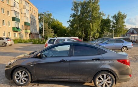 Hyundai Solaris II рестайлинг, 2013 год, 630 000 рублей, 4 фотография