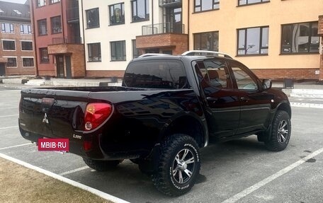 Mitsubishi L200 IV рестайлинг, 2014 год, 1 100 000 рублей, 4 фотография