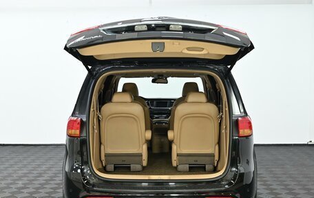 KIA Carnival III, 2018 год, 2 499 000 рублей, 5 фотография