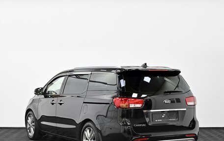 KIA Carnival III, 2018 год, 2 499 000 рублей, 4 фотография