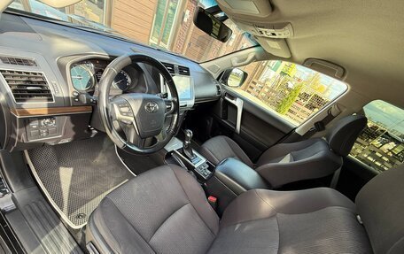 Toyota Land Cruiser Prado 150 рестайлинг 2, 2020 год, 4 300 000 рублей, 7 фотография