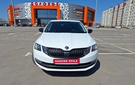 Skoda Octavia, 2018 год, 1 885 000 рублей, 3 фотография