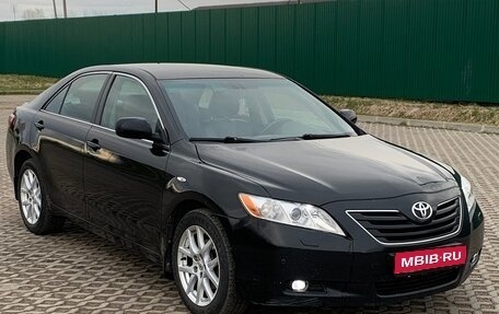 Toyota Camry, 2008 год, 870 000 рублей, 1 фотография