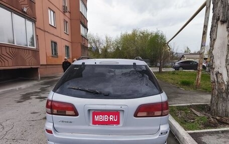 Nissan Avenir II, 2000 год, 250 000 рублей, 1 фотография