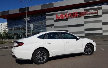 Hyundai Sonata VIII, 2020 год, 2 300 000 рублей, 4 фотография