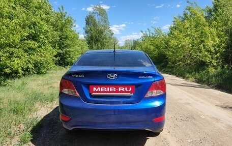 Hyundai Solaris II рестайлинг, 2014 год, 720 000 рублей, 3 фотография