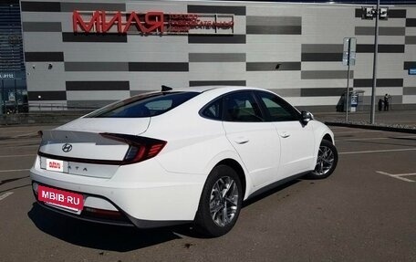 Hyundai Sonata VIII, 2020 год, 2 300 000 рублей, 2 фотография