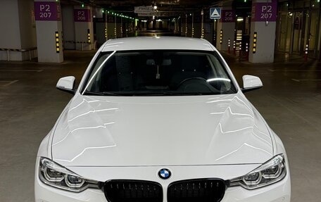 BMW 3 серия, 2017 год, 2 250 000 рублей, 3 фотография