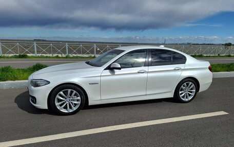 BMW 5 серия, 2016 год, 1 930 000 рублей, 2 фотография