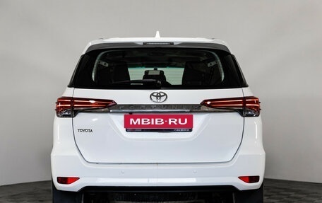 Toyota Fortuner II, 2019 год, 2 899 000 рублей, 6 фотография