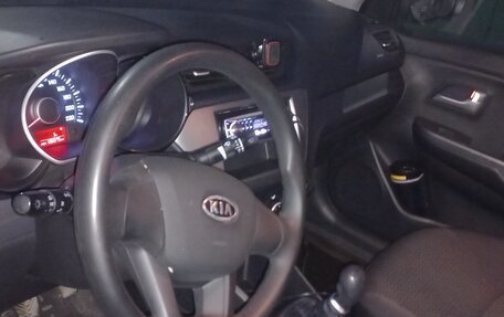 KIA Rio III рестайлинг, 2012 год, 750 000 рублей, 10 фотография
