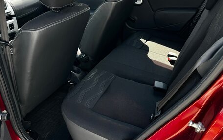 Renault Sandero I, 2013 год, 900 000 рублей, 6 фотография