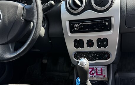 Renault Sandero I, 2013 год, 900 000 рублей, 10 фотография