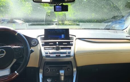 Lexus NX I, 2016 год, 2 800 000 рублей, 2 фотография