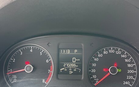 Volkswagen Polo VI (EU Market), 2015 год, 900 000 рублей, 17 фотография