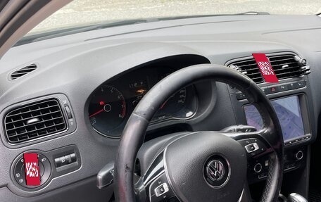 Volkswagen Polo VI (EU Market), 2015 год, 900 000 рублей, 15 фотография