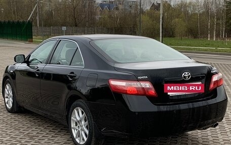 Toyota Camry, 2008 год, 870 000 рублей, 3 фотография