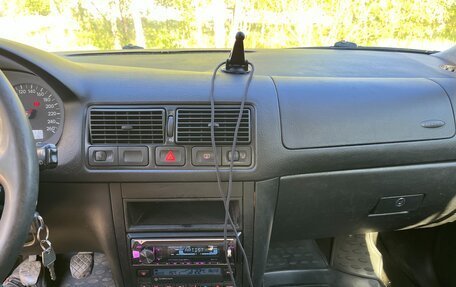 Volkswagen Golf IV, 2003 год, 380 000 рублей, 13 фотография