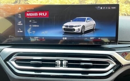 BMW 3 серия, 2023 год, 3 300 000 рублей, 10 фотография