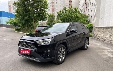 Toyota RAV4, 2021 год, 5 100 000 рублей, 1 фотография
