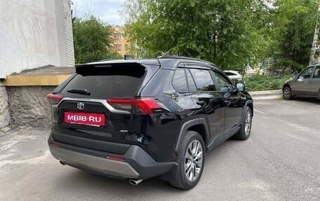 Toyota RAV4, 2021 год, 5 100 000 рублей, 2 фотография