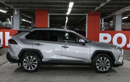 Toyota RAV4, 2020 год, 3 998 000 рублей, 4 фотография