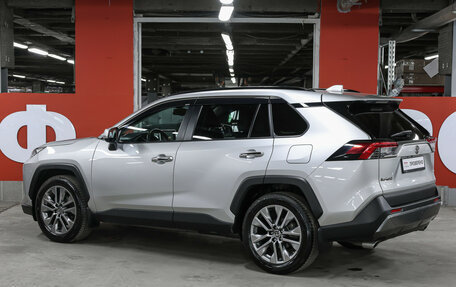 Toyota RAV4, 2020 год, 3 998 000 рублей, 7 фотография