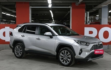 Toyota RAV4, 2020 год, 3 998 000 рублей, 3 фотография