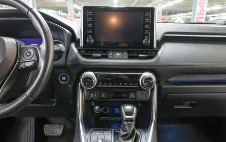 Toyota RAV4, 2020 год, 3 998 000 рублей, 17 фотография