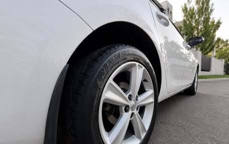 Opel Astra J, 2013 год, 750 000 рублей, 3 фотография