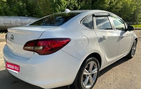 Opel Astra J, 2013 год, 750 000 рублей, 5 фотография