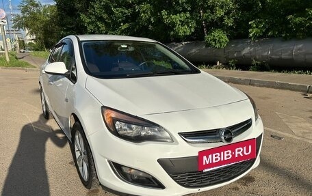 Opel Astra J, 2013 год, 750 000 рублей, 6 фотография