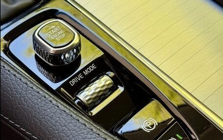 Volvo XC90 II рестайлинг, 2020 год, 3 000 000 рублей, 18 фотография