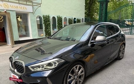 BMW 1 серия, 2022 год, 4 600 000 рублей, 3 фотография