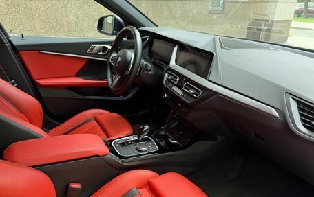 BMW 1 серия, 2022 год, 4 600 000 рублей, 11 фотография