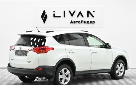 Toyota RAV4, 2014 год, 1 705 000 рублей, 4 фотография