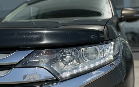 Mitsubishi Outlander III рестайлинг 3, 2017 год, 2 000 000 рублей, 3 фотография