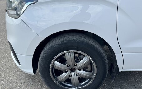 Hyundai Grand Starex Grand Starex I рестайлинг 2, 2019 год, 3 750 000 рублей, 9 фотография
