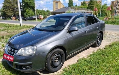 Volkswagen Jetta VI, 2008 год, 510 000 рублей, 3 фотография