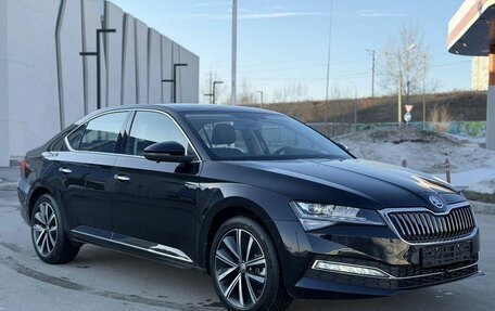 Skoda Superb III рестайлинг, 2025 год, 2 700 030 рублей, 2 фотография