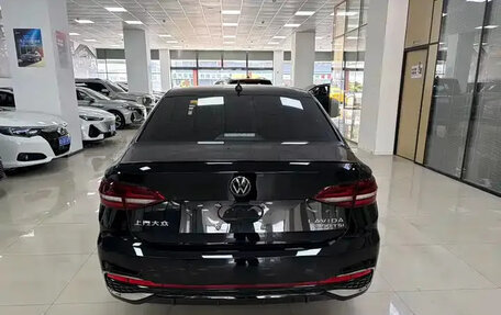 Volkswagen Lavida, 2023 год, 1 743 000 рублей, 5 фотография