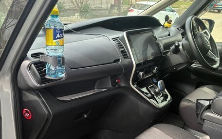 Nissan Serena IV, 2019 год, 2 050 000 рублей, 4 фотография