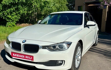 BMW 3 серия, 2013 год, 1 600 000 рублей, 7 фотография