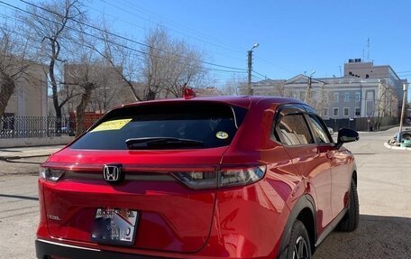 Honda Vezel, 2021 год, 3 100 000 рублей, 5 фотография