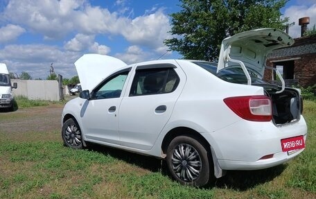 Renault Logan II, 2017 год, 320 000 рублей, 10 фотография