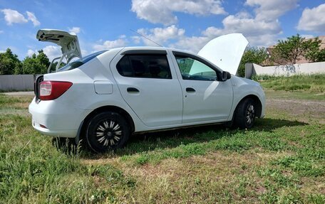 Renault Logan II, 2017 год, 320 000 рублей, 13 фотография