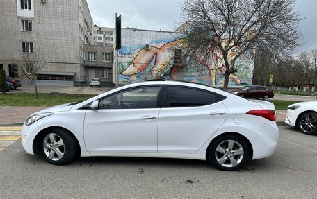 Hyundai Avante, 2013 год, 900 000 рублей, 6 фотография