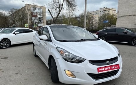 Hyundai Avante, 2013 год, 900 000 рублей, 11 фотография