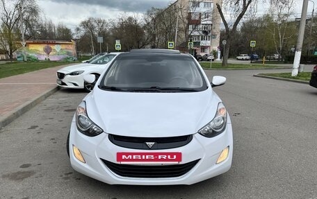 Hyundai Avante, 2013 год, 900 000 рублей, 12 фотография